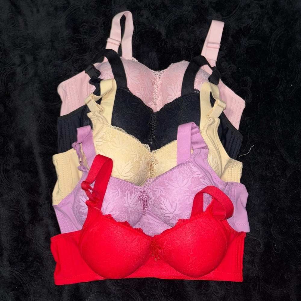 Women's Lace Trim Bra Set - size: L